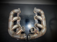 Load image into Gallery viewer, LSX Topmount Twin Turbo Manifolds